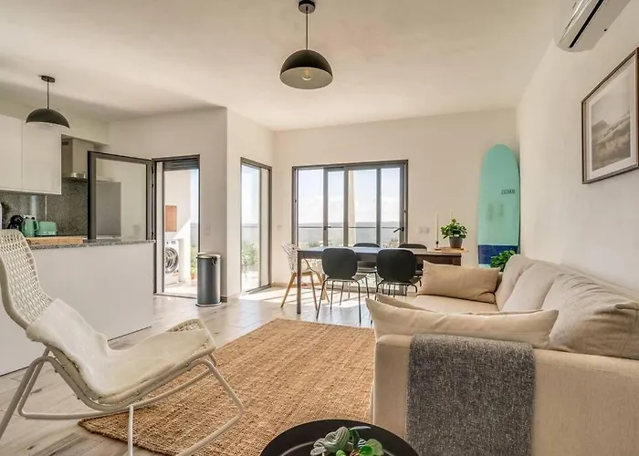 Happiness In By Lisbeyond Apartament *