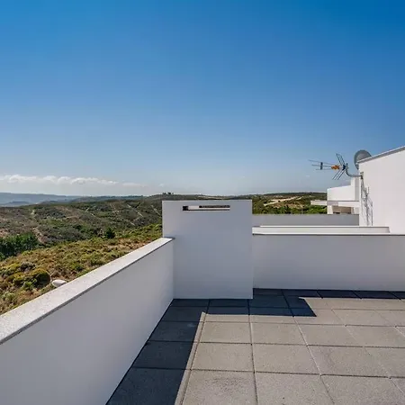 公寓 Happiness In By Lisbeyond *